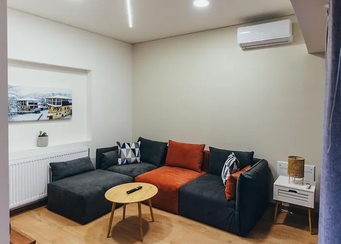 Old Town Apt